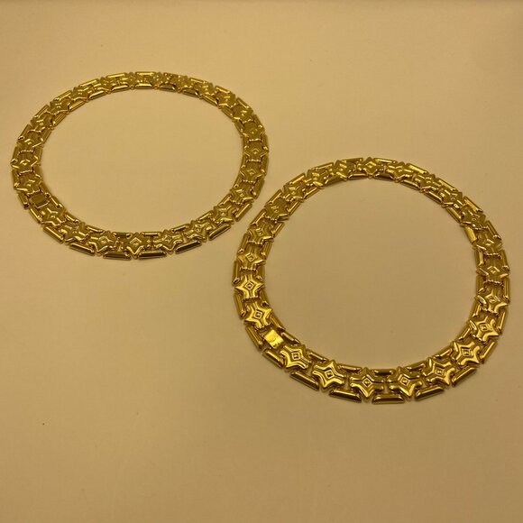 Vintage ~ Set of 2 Gold Tone Necklaces ~ Geometric Design ~ 15 1/2" and 16" - Picture 1 of 2